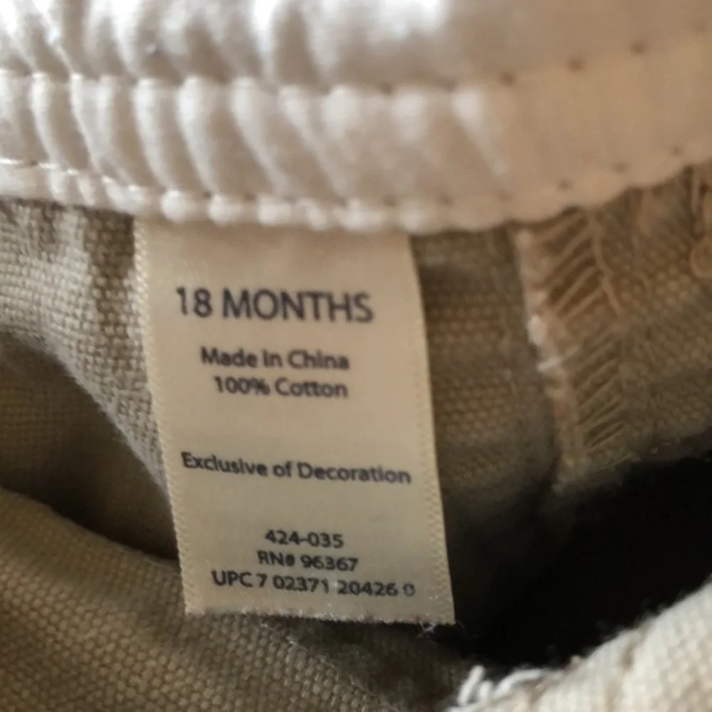 Oshkosh b’gosh vestbak khaki moose embroidered overalls 18M